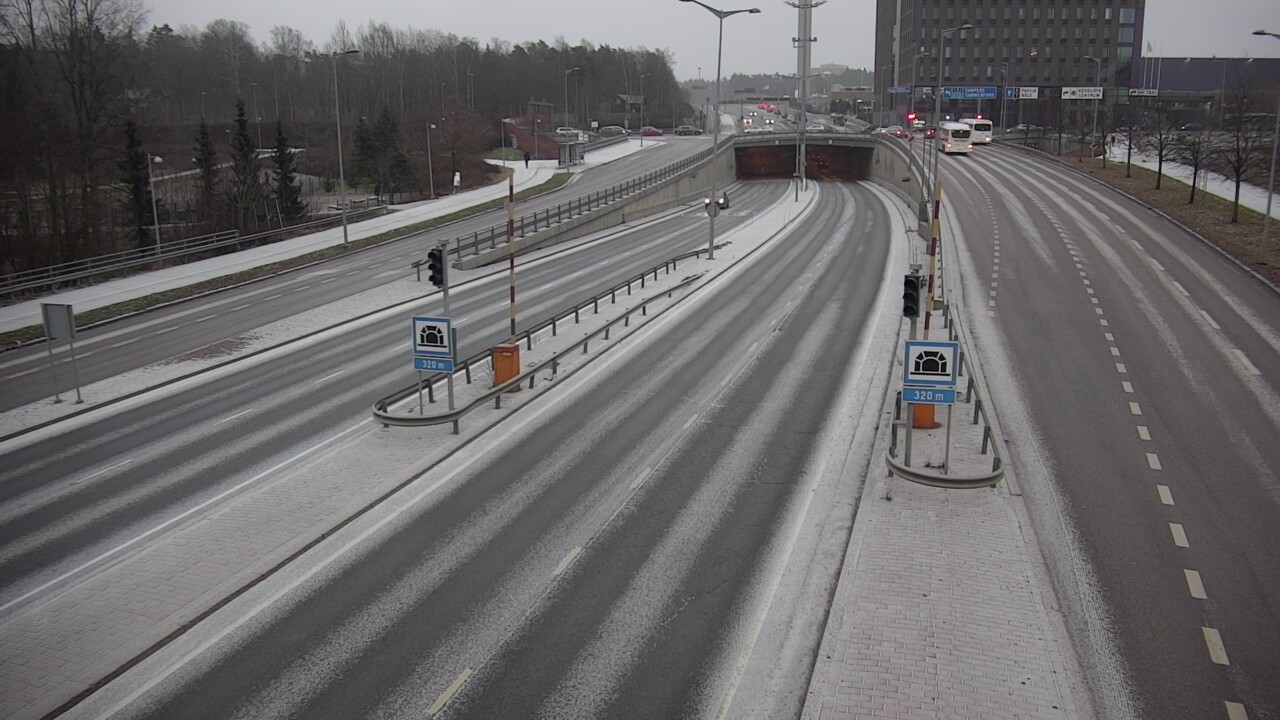 Kelikamerat Kuva Tie 100 Helsinki Hakamäentie, Kivihaan tunneli, länsi, Helsinki, Uusimaa