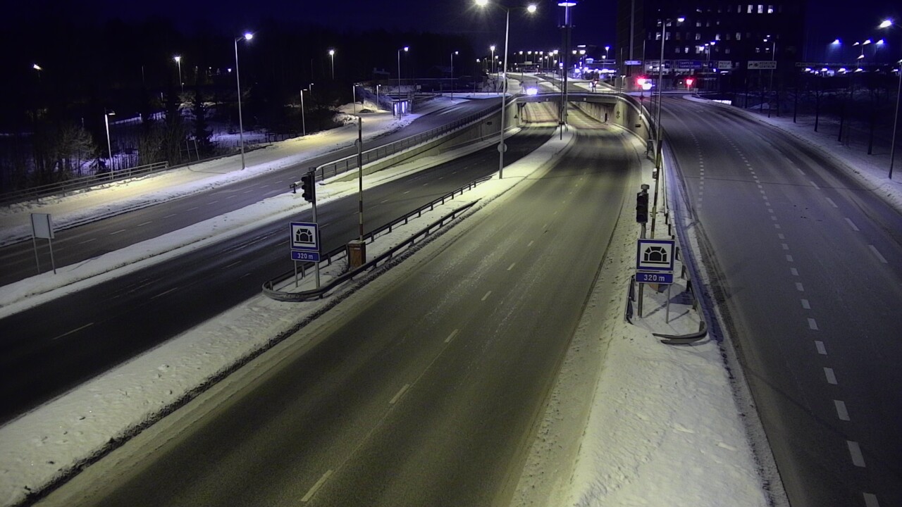 Kelikamerat Kuva Tie 100 Helsinki Hakamäentie, Kivihaan tunneli, länsi, Helsinki, Uusimaa