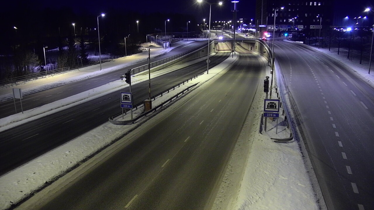 Kelikamerat Kuva Tie 100 Helsinki Hakamäentie, Kivihaan tunneli, länsi, Helsinki, Uusimaa