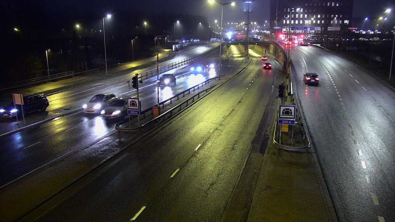 Kelikamerat Kuva Tie 100 Helsinki Hakamäentie, Kivihaan tunneli, länsi, Helsinki, Uusimaa