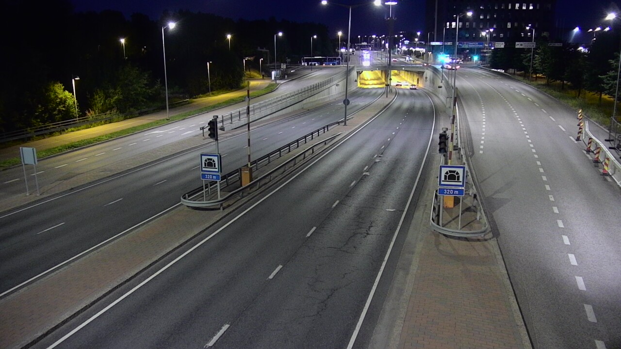 Kelikamerat Kuva Tie 100 Helsinki Hakamäentie, Kivihaan tunneli, länsi, Helsinki, Uusimaa