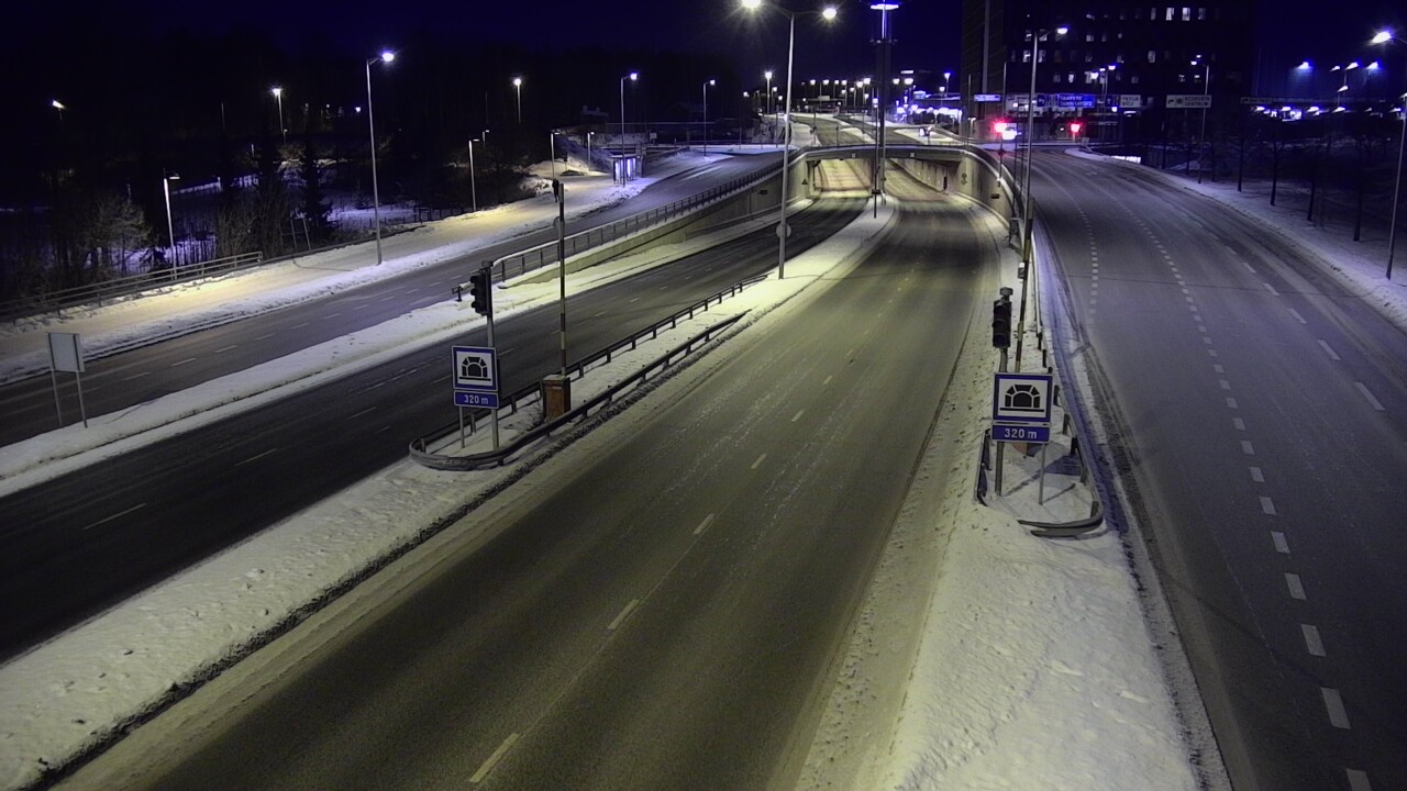 Kelikamerat Kuva Tie 100 Helsinki Hakamäentie, Kivihaan tunneli, länsi, Helsinki, Uusimaa