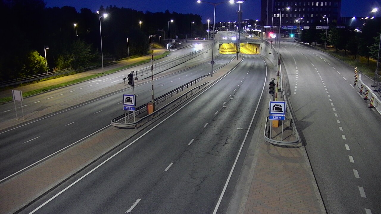 Kelikamerat Kuva Tie 100 Helsinki Hakamäentie, Kivihaan tunneli, länsi, Helsinki, Uusimaa