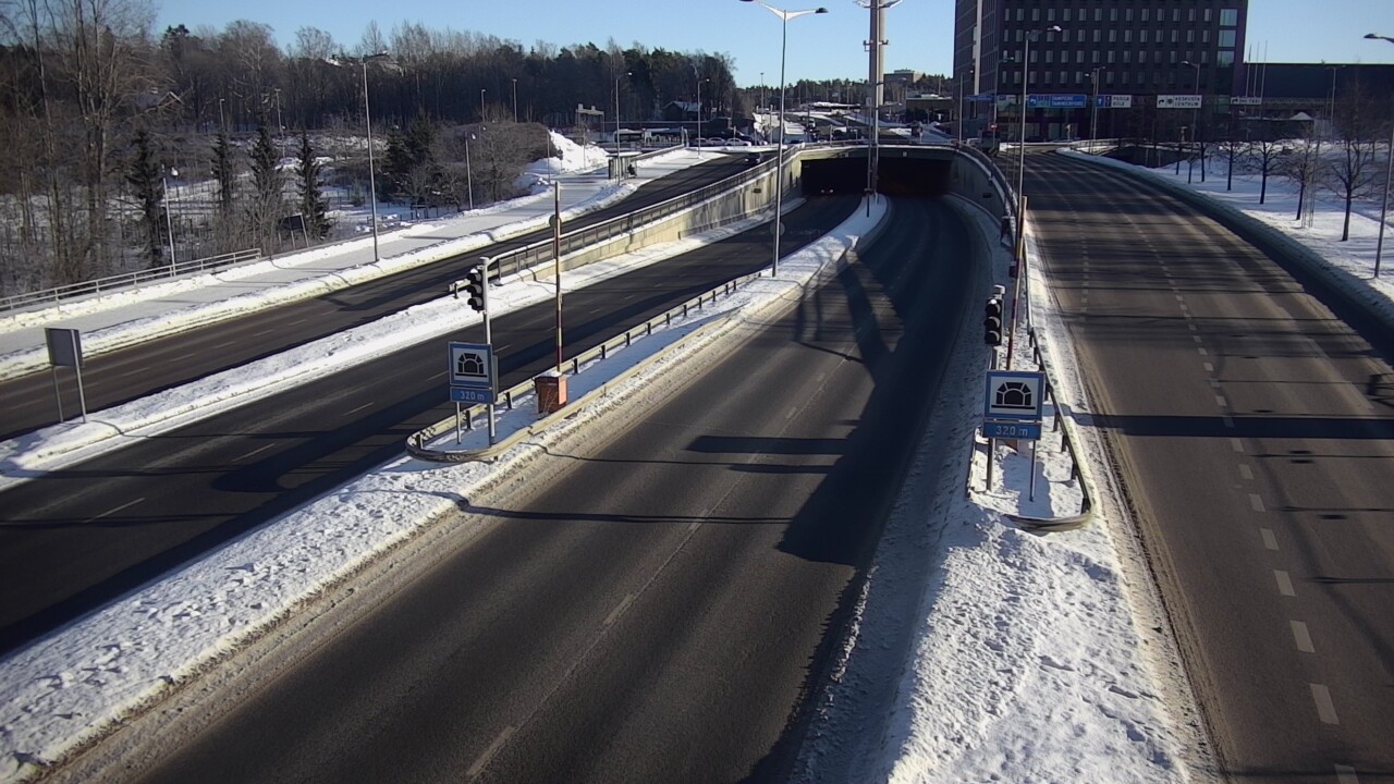 Kelikamerat Kuva Tie 100 Helsinki Hakamäentie, Kivihaan tunneli, länsi, Helsinki, Uusimaa