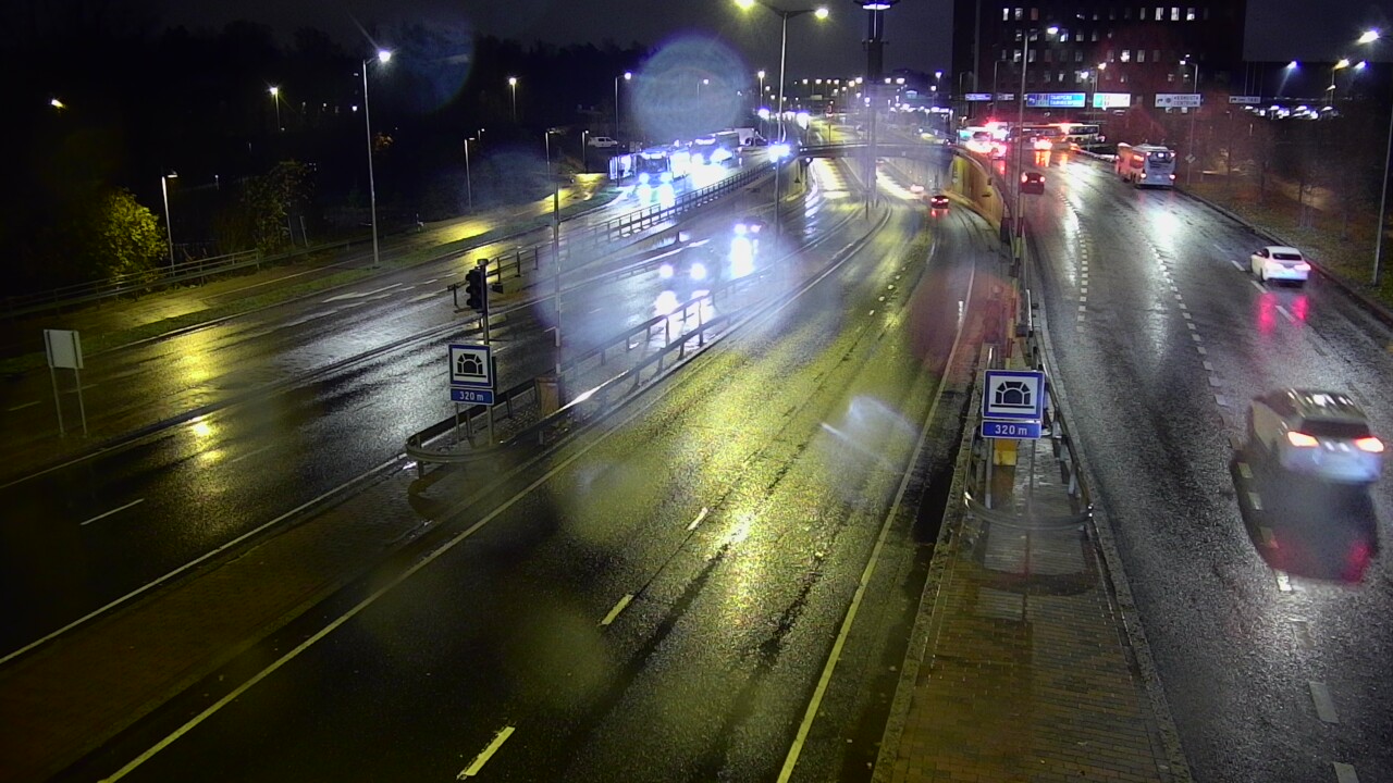 Kelikamerat Kuva Tie 100 Helsinki Hakamäentie, Kivihaan tunneli, länsi, Helsinki, Uusimaa