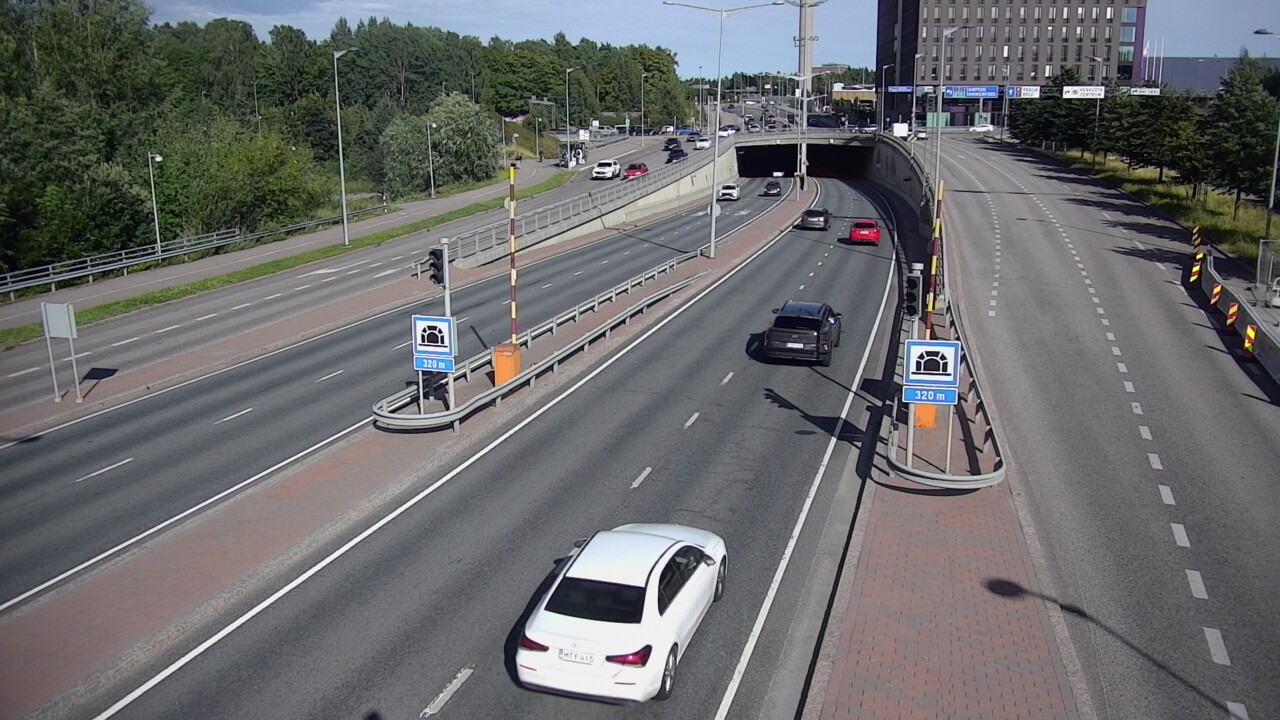 Kelikamerat Kuva Tie 100 Helsinki Hakamäentie, Kivihaan tunneli, länsi, Helsinki, Uusimaa