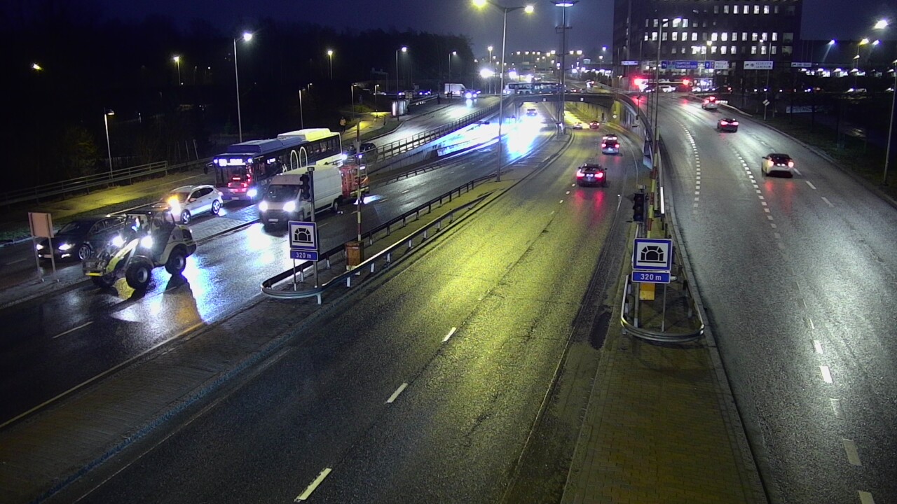 Kelikamerat Kuva Tie 100 Helsinki Hakamäentie, Kivihaan tunneli, länsi, Helsinki, Uusimaa