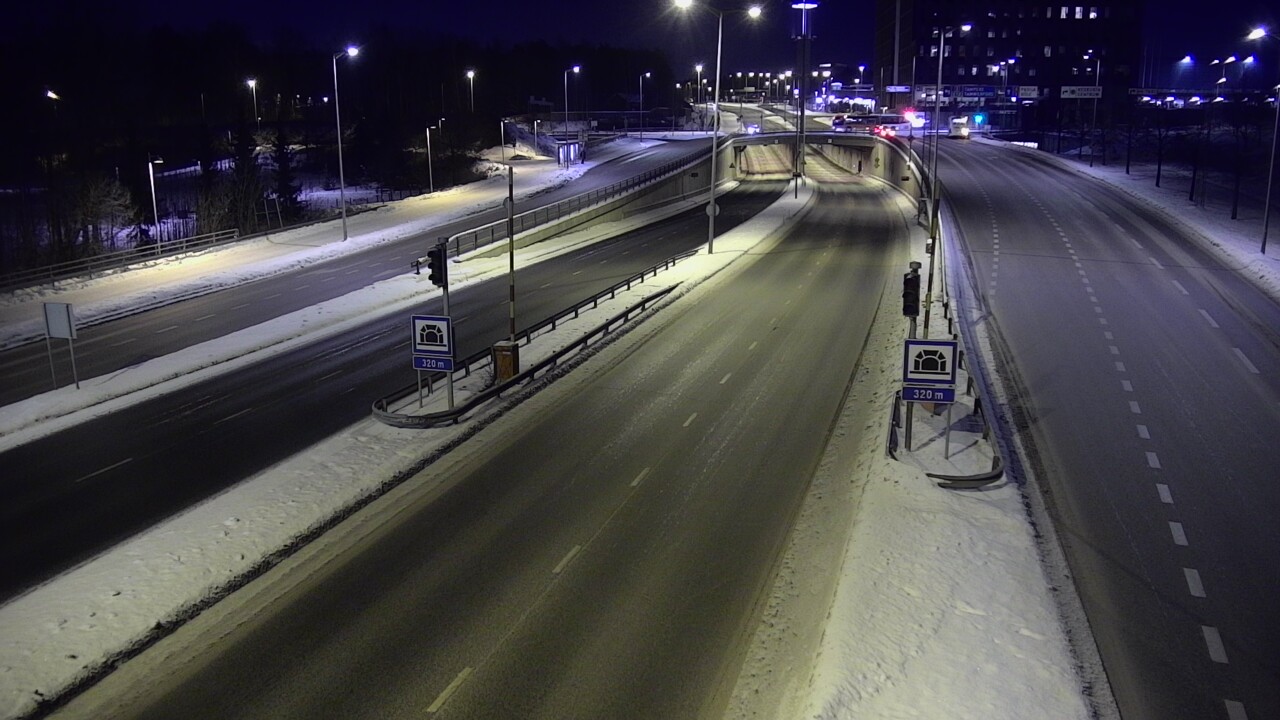 Kelikamerat Kuva Tie 100 Helsinki Hakamäentie, Kivihaan tunneli, länsi, Helsinki, Uusimaa