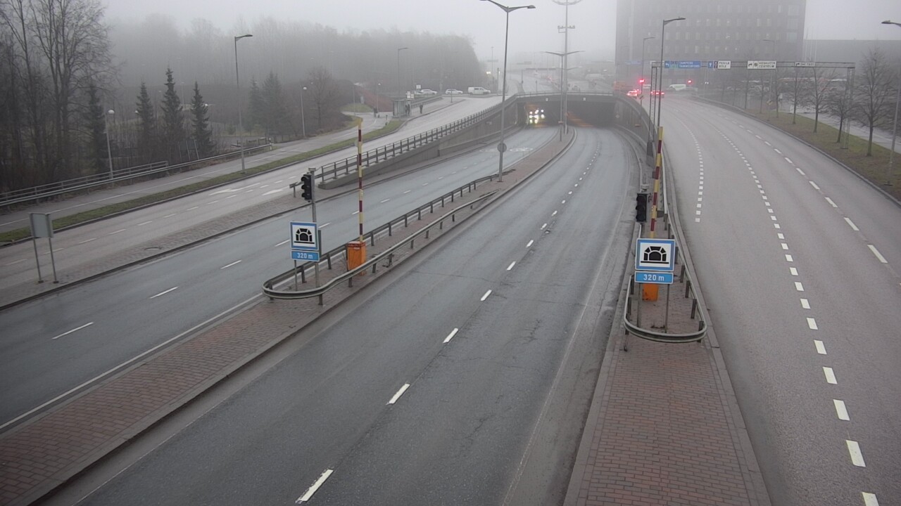 Kelikamerat Kuva Tie 100 Helsinki Hakamäentie, Kivihaan tunneli, länsi, Helsinki, Uusimaa