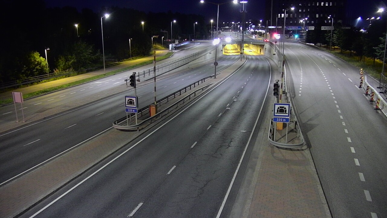 Kelikamerat Kuva Tie 100 Helsinki Hakamäentie, Kivihaan tunneli, länsi, Helsinki, Uusimaa