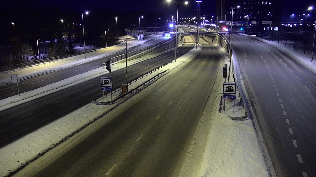Kelikamerat Kuva Tie 100 Helsinki Hakamäentie, Kivihaan tunneli, länsi, Helsinki, Uusimaa