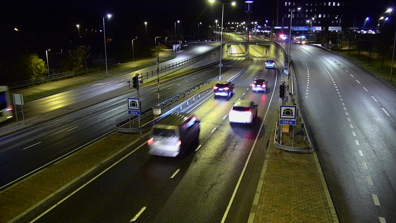 Kelikamerat Kuva Tie 100 Helsinki Hakamäentie, Kivihaan tunneli, länsi, Helsinki, Uusimaa