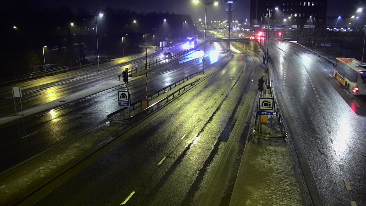 Kelikamerat Kuva Tie 100 Helsinki Hakamäentie, Kivihaan tunneli, länsi, Helsinki, Uusimaa