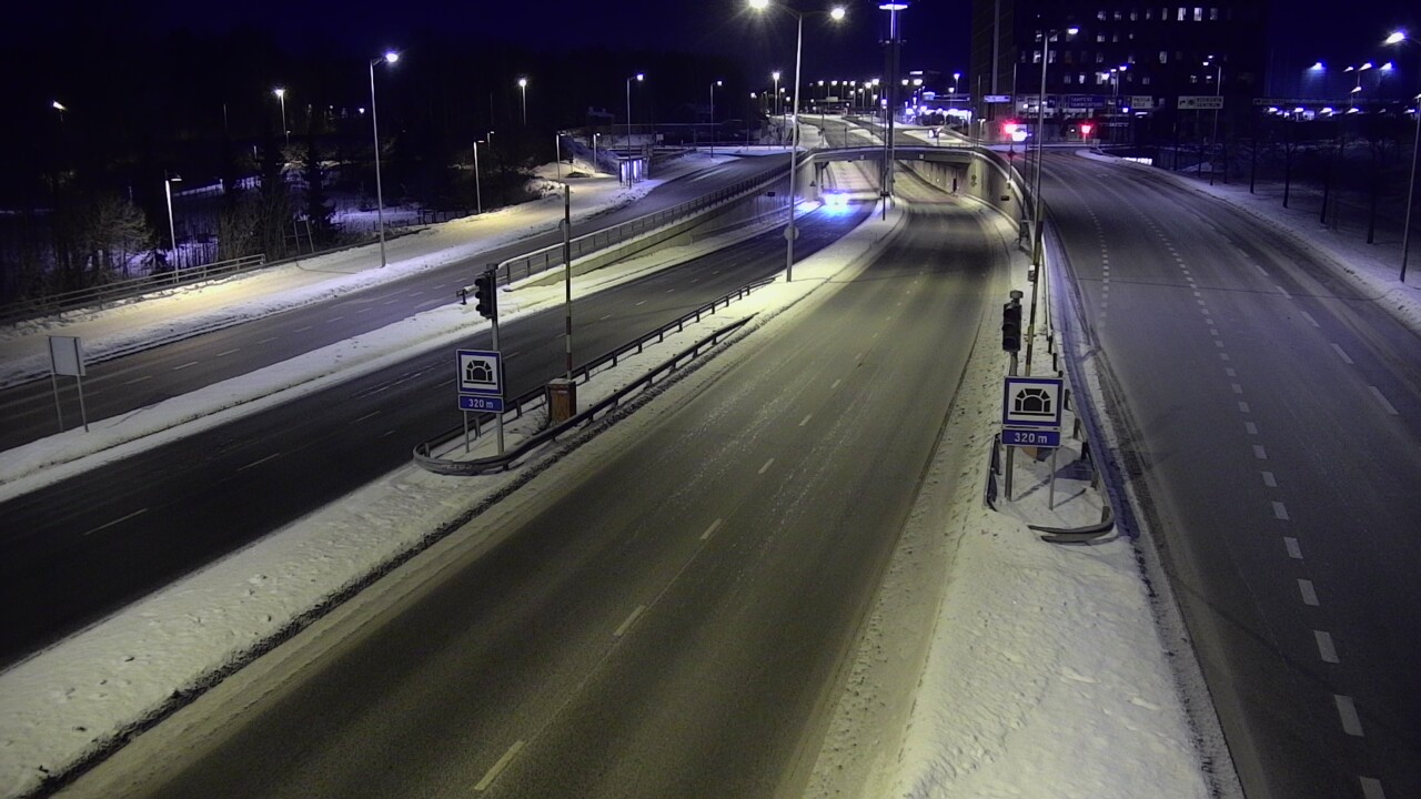 Kelikamerat Kuva Tie 100 Helsinki Hakamäentie, Kivihaan tunneli, länsi, Helsinki, Uusimaa