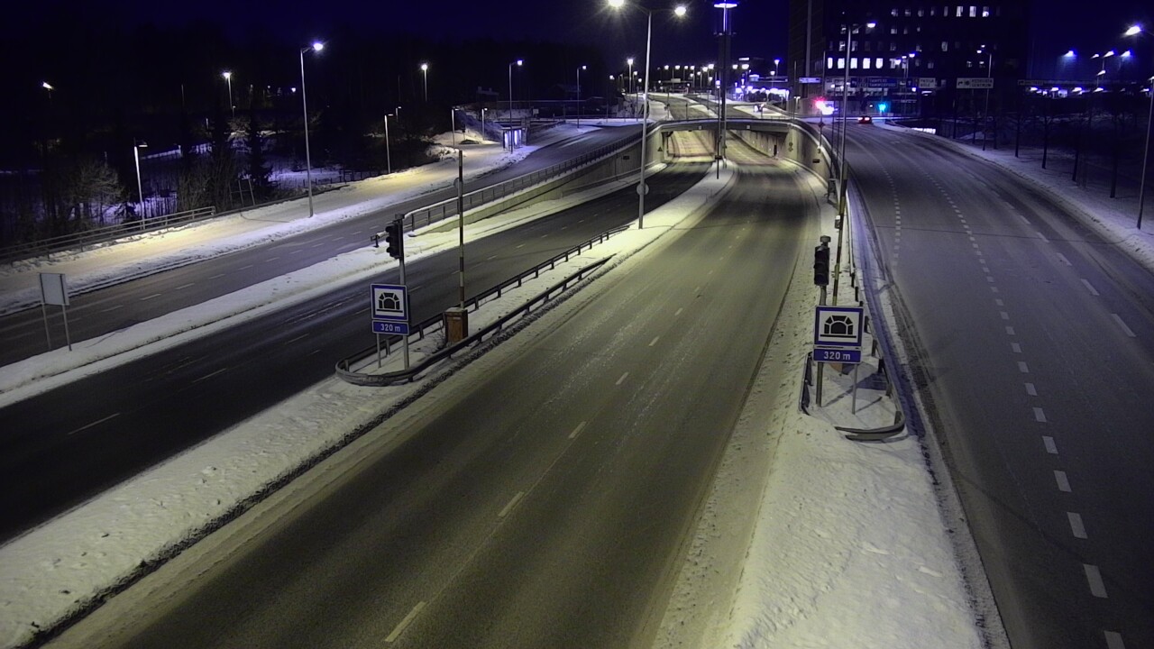 Kelikamerat Kuva Tie 100 Helsinki Hakamäentie, Kivihaan tunneli, länsi, Helsinki, Uusimaa