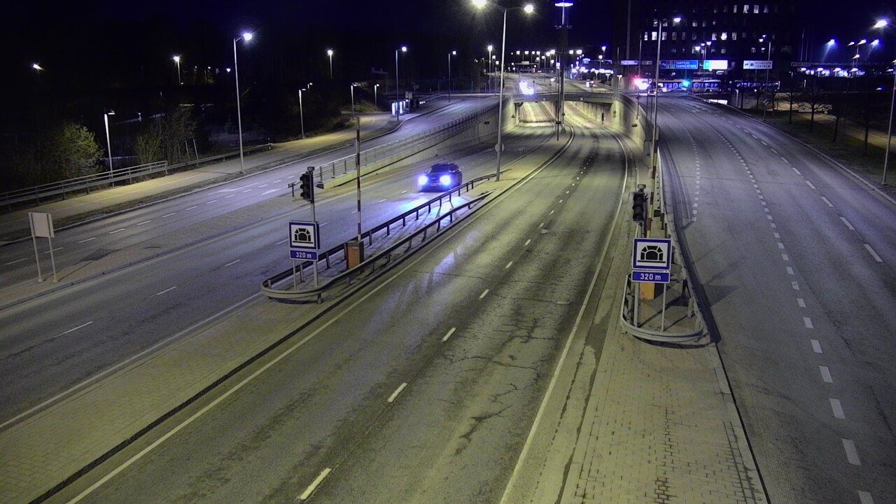 Kelikamerat Kuva Tie 100 Helsinki Hakamäentie, Kivihaan tunneli, länsi, Helsinki, Uusimaa