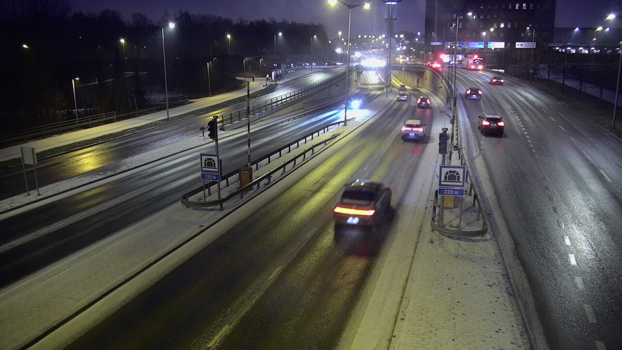 Kelikamerat Kuva Tie 100 Helsinki Hakamäentie, Kivihaan tunneli, länsi, Helsinki, Uusimaa