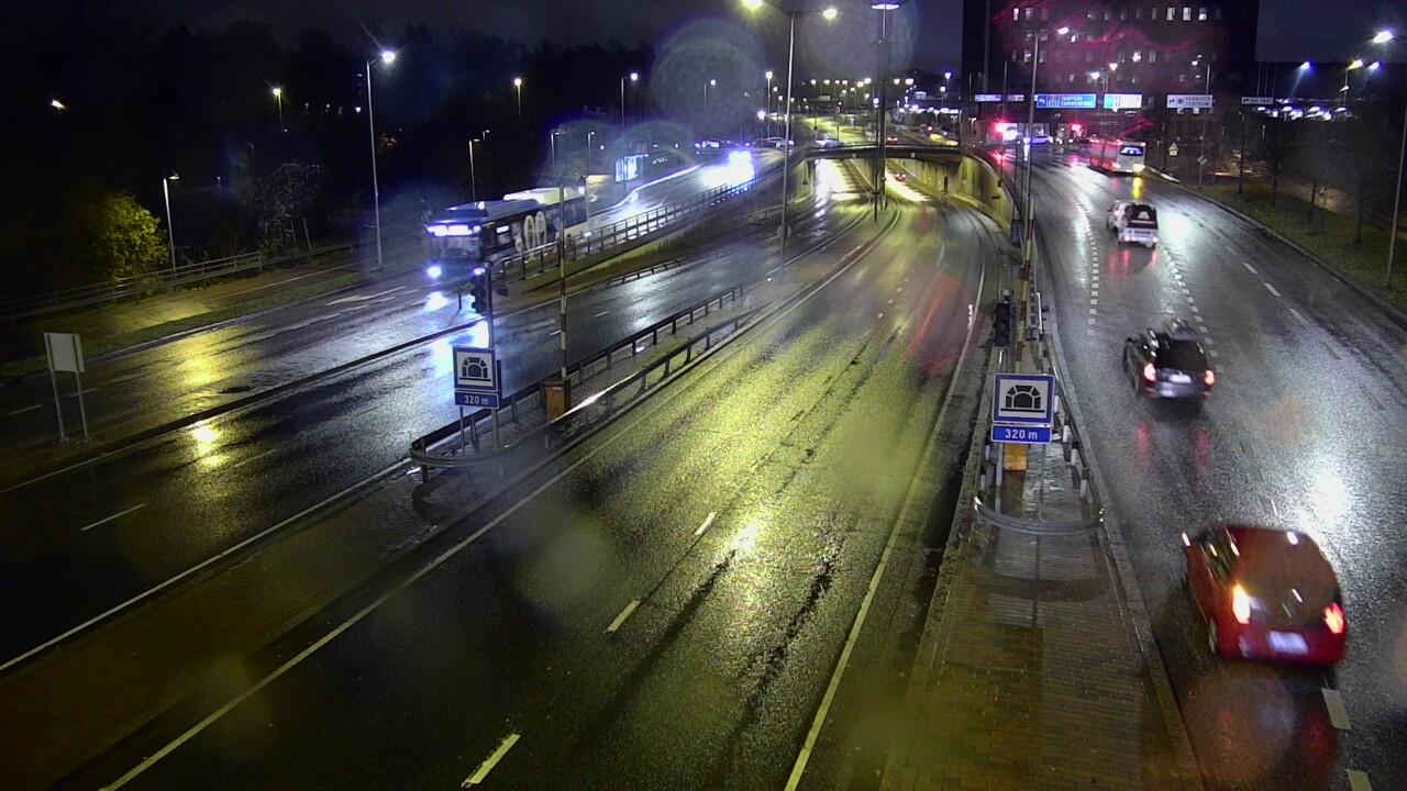 Kelikamerat Kuva Tie 100 Helsinki Hakamäentie, Kivihaan tunneli, länsi, Helsinki, Uusimaa