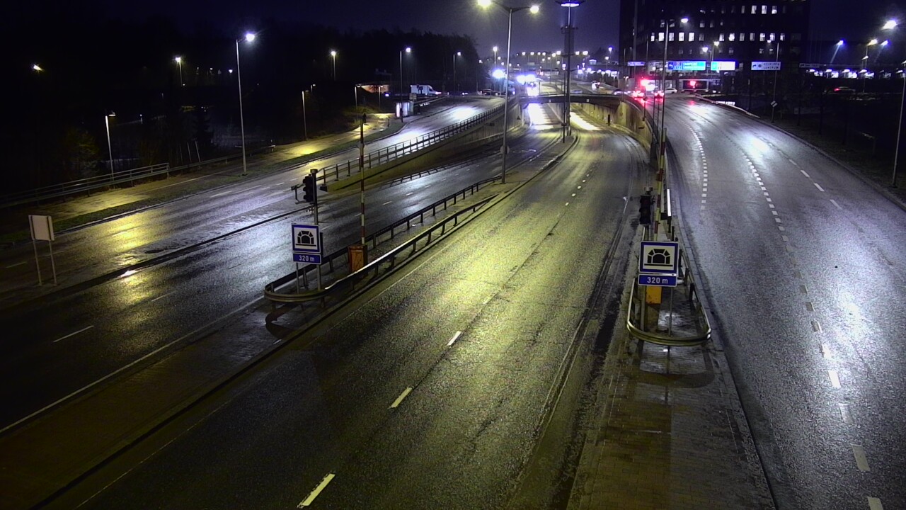 Kelikamerat Kuva Tie 100 Helsinki Hakamäentie, Kivihaan tunneli, länsi, Helsinki, Uusimaa