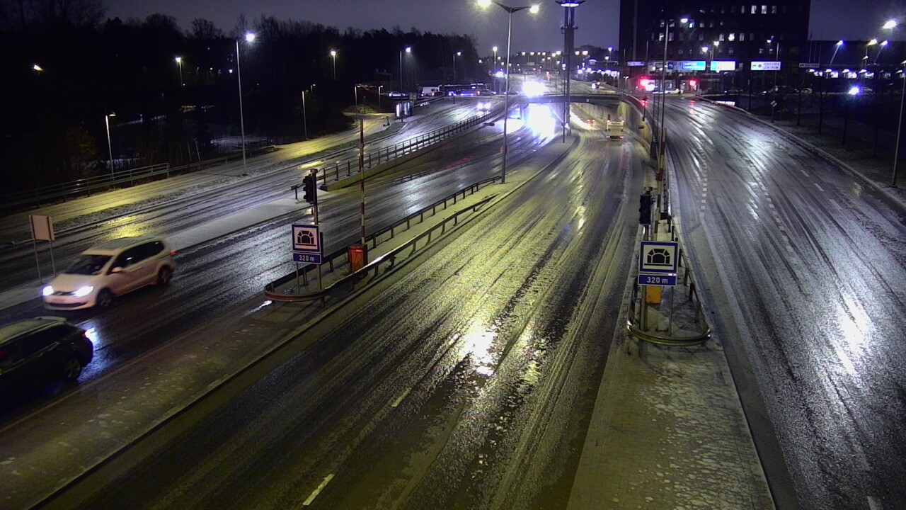 Kelikamerat Kuva Tie 100 Helsinki Hakamäentie, Kivihaan tunneli, länsi, Helsinki, Uusimaa