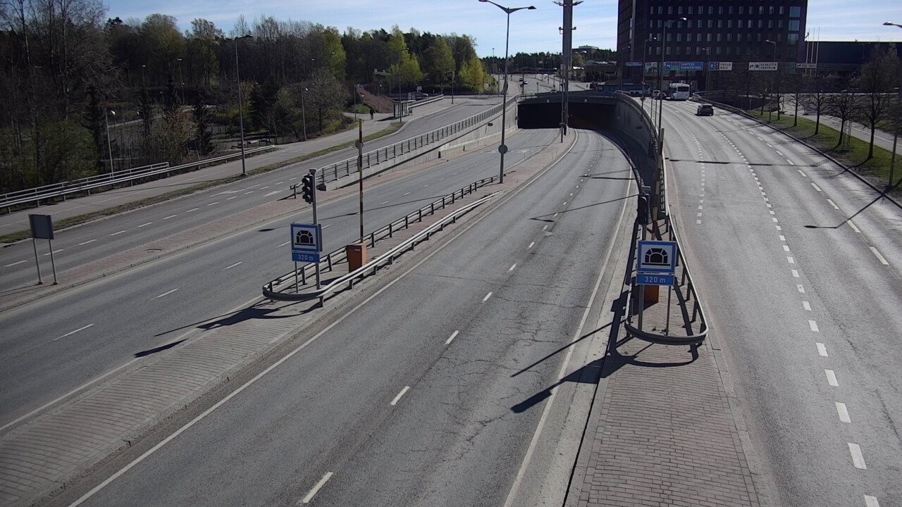 Kelikamerat Kuva Tie 100 Helsinki Hakamäentie, Kivihaan tunneli, länsi, Helsinki, Uusimaa