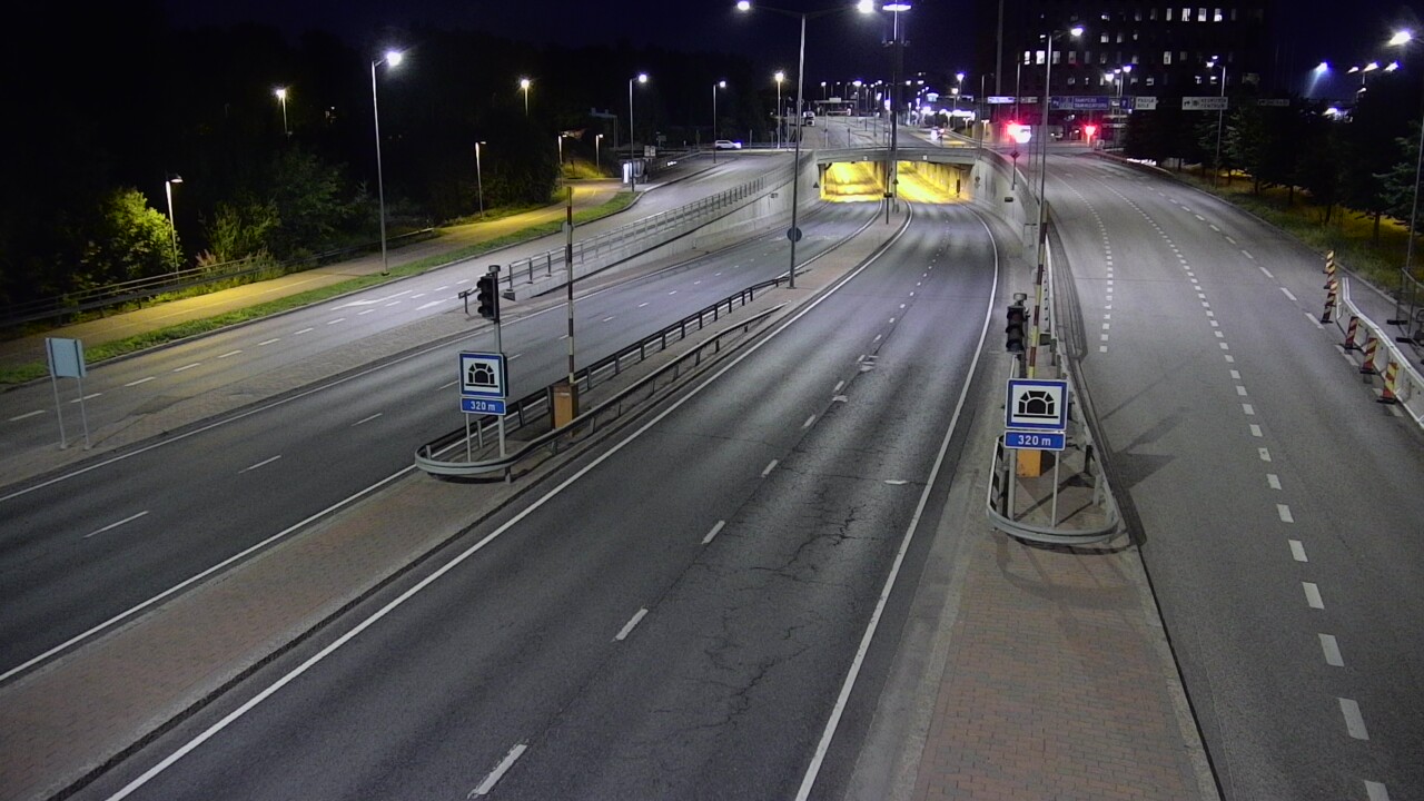 Kelikamerat Kuva Tie 100 Helsinki Hakamäentie, Kivihaan tunneli, länsi, Helsinki, Uusimaa