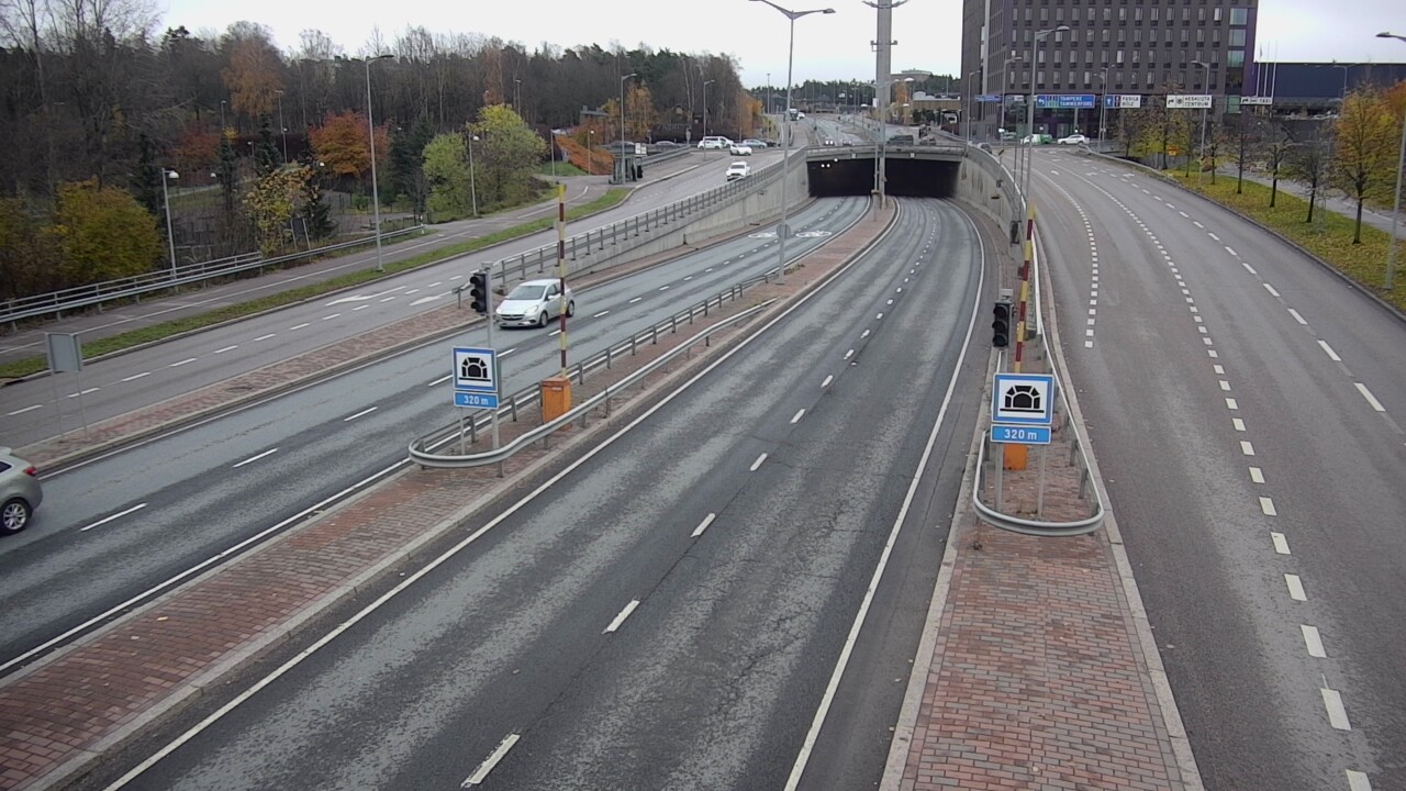Kelikamerat Kuva Tie 100 Helsinki Hakamäentie, Kivihaan tunneli, länsi, Helsinki, Uusimaa