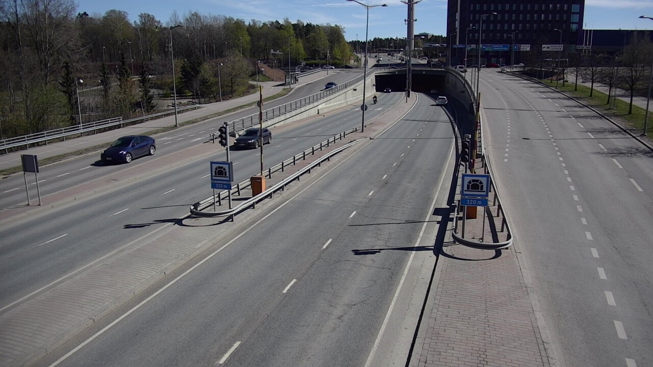 Kelikamerat Kuva Tie 100 Helsinki Hakamäentie, Kivihaan tunneli, länsi, Helsinki, Uusimaa