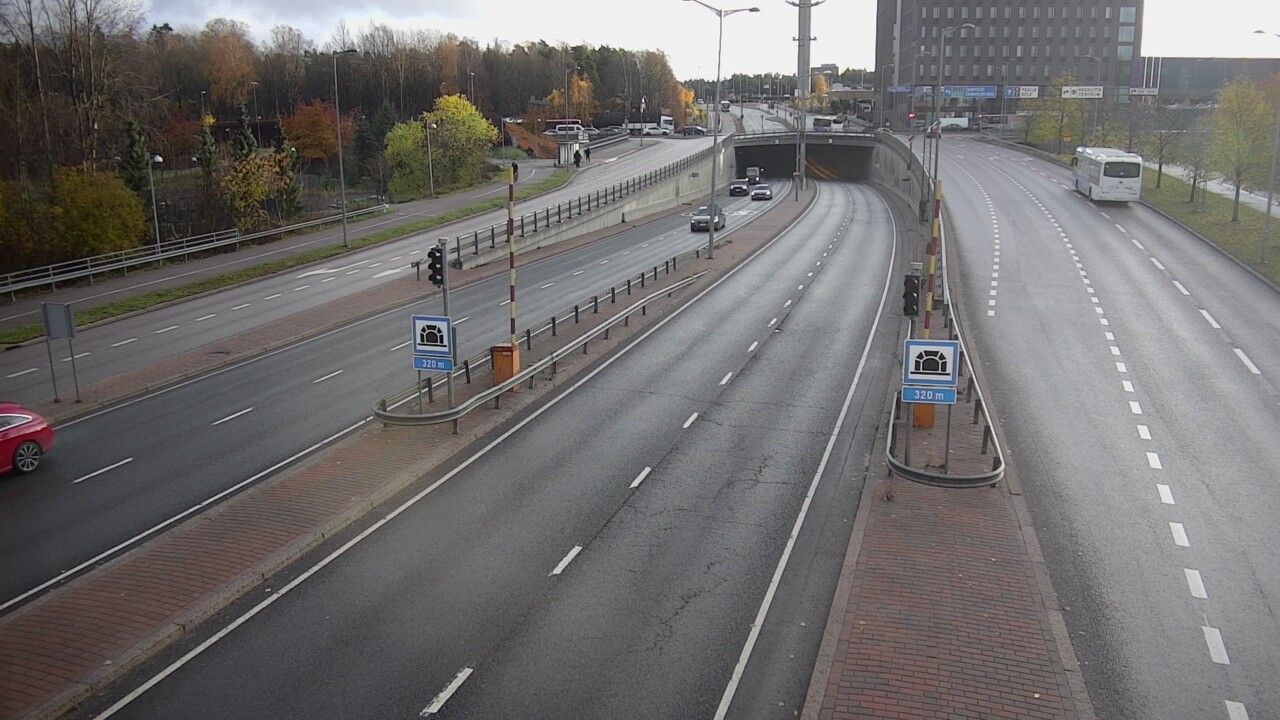 Kelikamerat Kuva Tie 100 Helsinki Hakamäentie, Kivihaan tunneli, länsi, Helsinki, Uusimaa