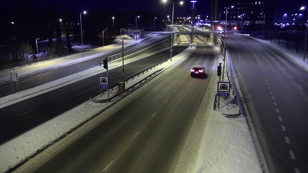 Kelikamerat Kuva Tie 100 Helsinki Hakamäentie, Kivihaan tunneli, länsi, Helsinki, Uusimaa