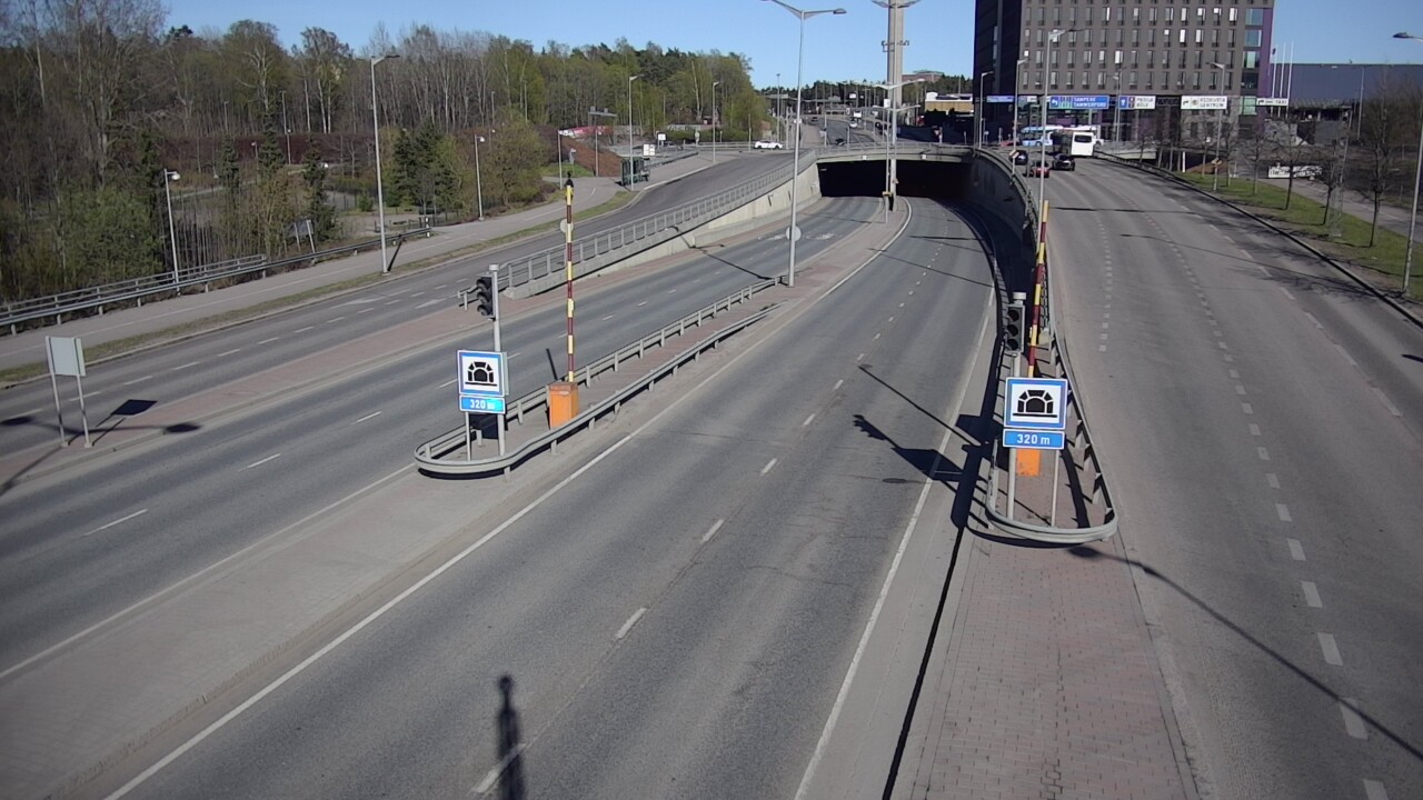 Kelikamerat Kuva Tie 100 Helsinki Hakamäentie, Kivihaan tunneli, länsi, Helsinki, Uusimaa