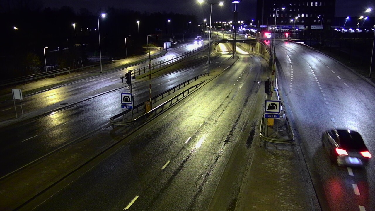 Kelikamerat Kuva Tie 100 Helsinki Hakamäentie, Kivihaan tunneli, länsi, Helsinki, Uusimaa