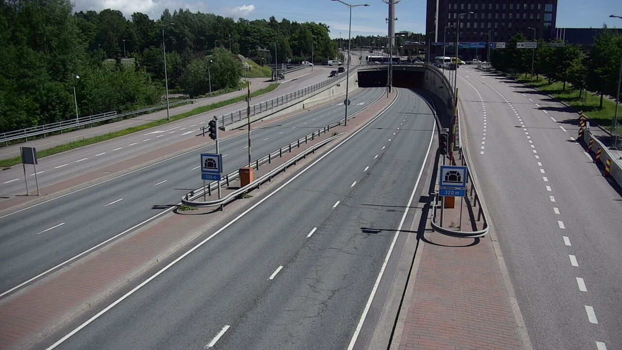 Kelikamerat Kuva Tie 100 Helsinki Hakamäentie, Kivihaan tunneli, länsi, Helsinki, Uusimaa