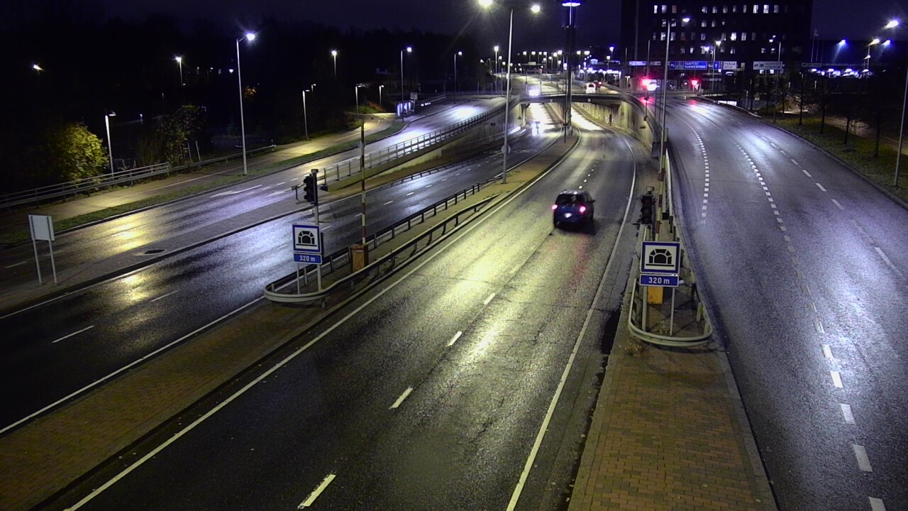 Kelikamerat Kuva Tie 100 Helsinki Hakamäentie, Kivihaan tunneli, länsi, Helsinki, Uusimaa