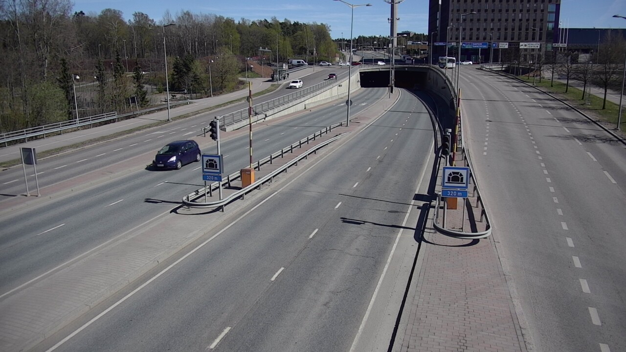 Kelikamerat Kuva Tie 100 Helsinki Hakamäentie, Kivihaan tunneli, länsi, Helsinki, Uusimaa