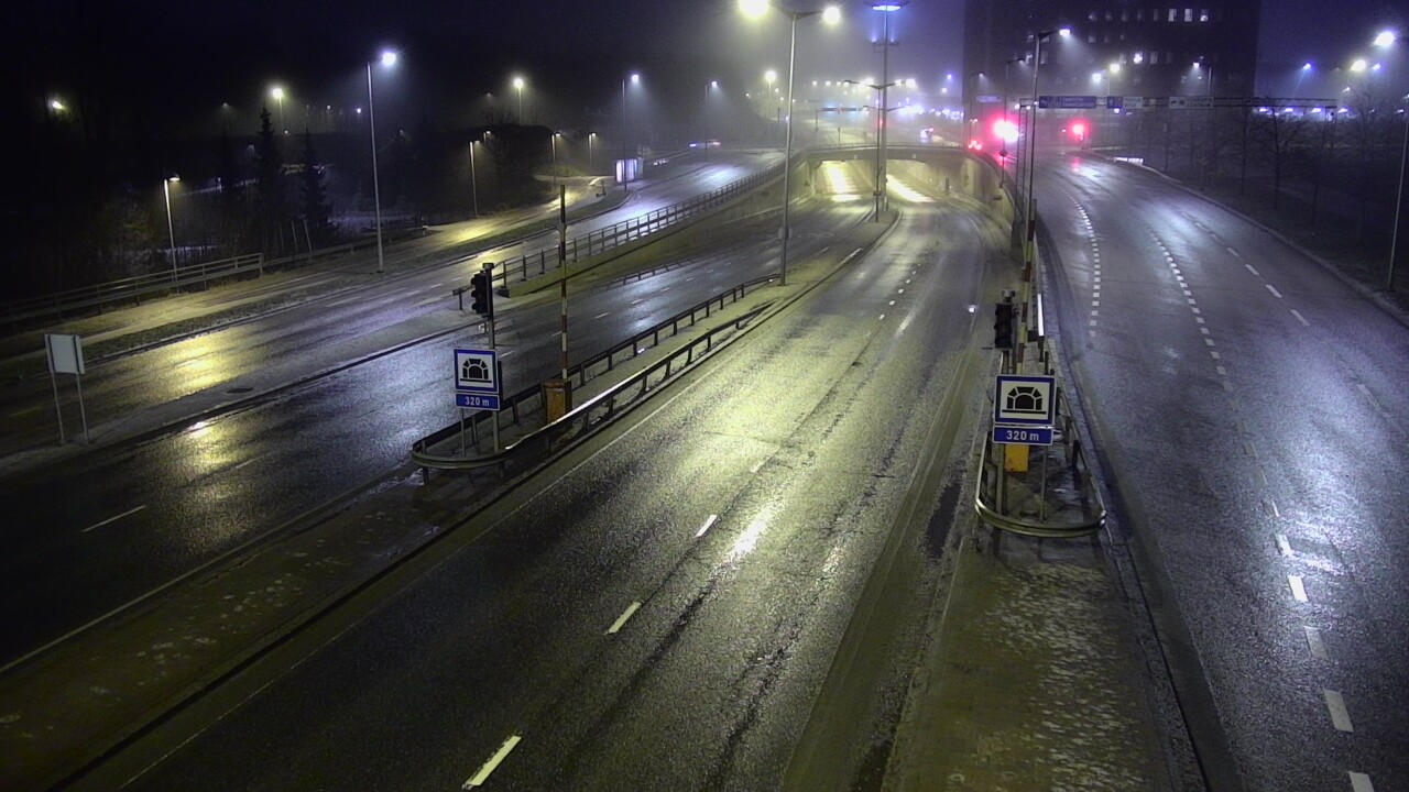 Kelikamerat Kuva Tie 100 Helsinki Hakamäentie, Kivihaan tunneli, länsi, Helsinki, Uusimaa