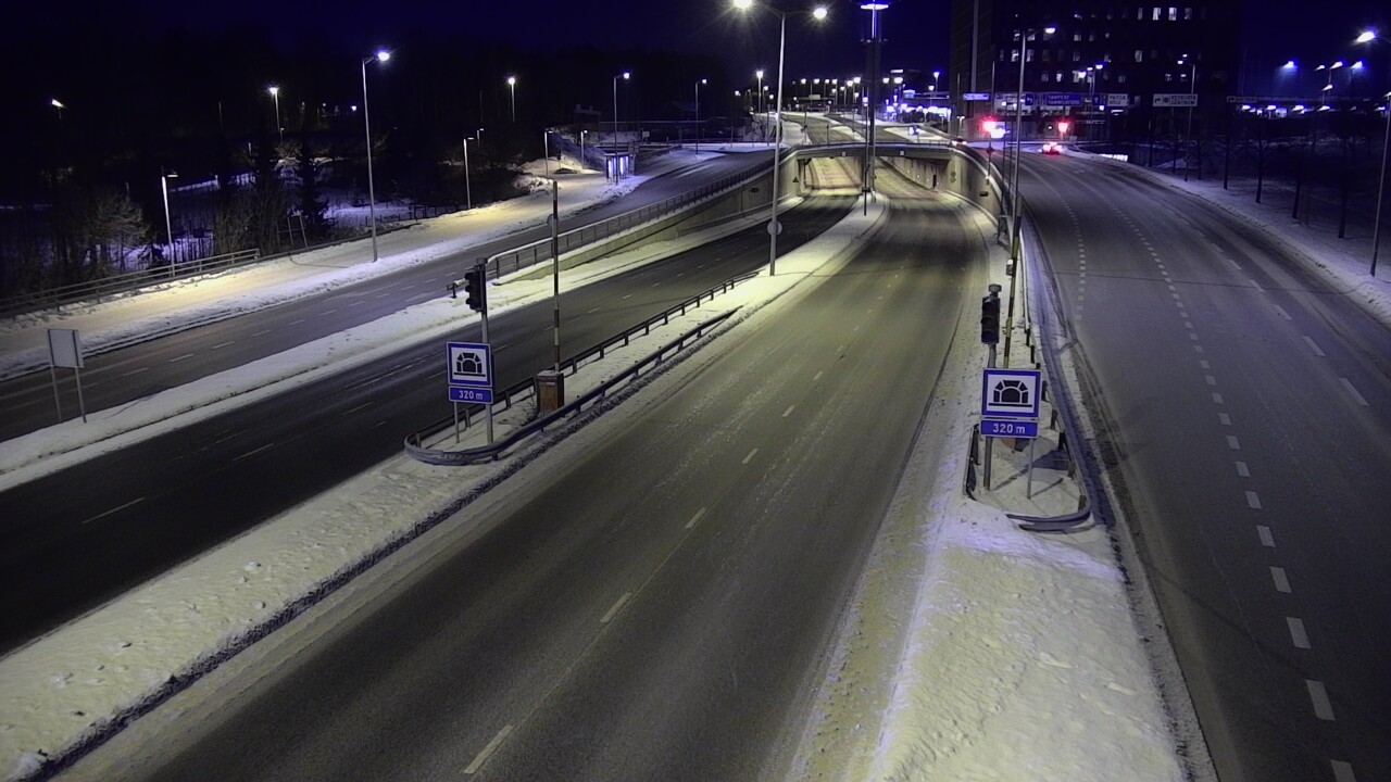 Kelikamerat Kuva Tie 100 Helsinki Hakamäentie, Kivihaan tunneli, länsi, Helsinki, Uusimaa