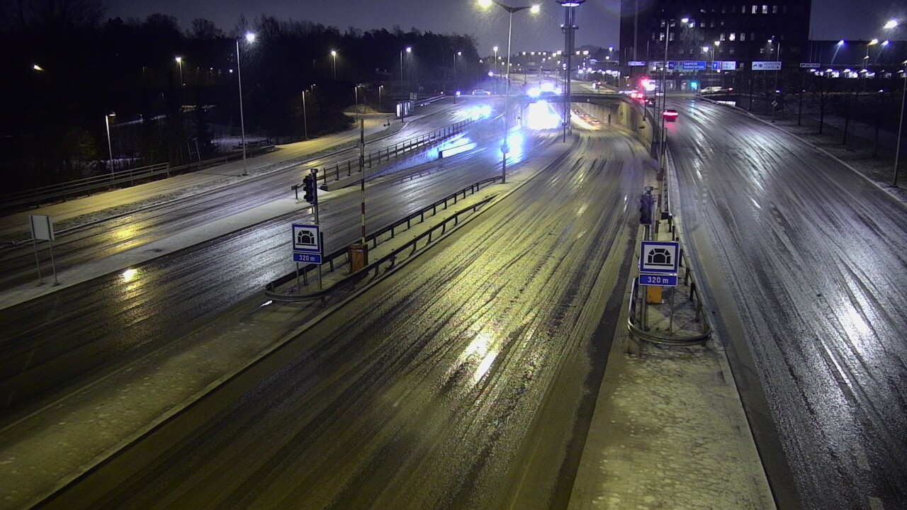 Kelikamerat Kuva Tie 100 Helsinki Hakamäentie, Kivihaan tunneli, länsi, Helsinki, Uusimaa