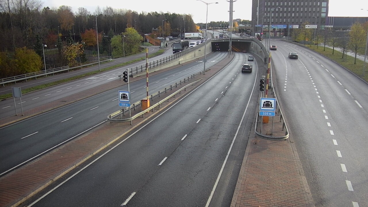 Kelikamerat Kuva Tie 100 Helsinki Hakamäentie, Kivihaan tunneli, länsi, Helsinki, Uusimaa