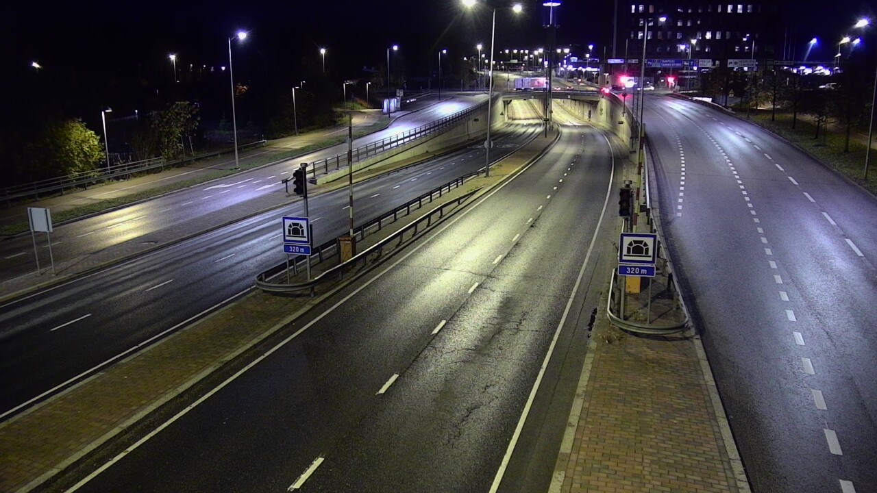 Kelikamerat Kuva Tie 100 Helsinki Hakamäentie, Kivihaan tunneli, länsi, Helsinki, Uusimaa