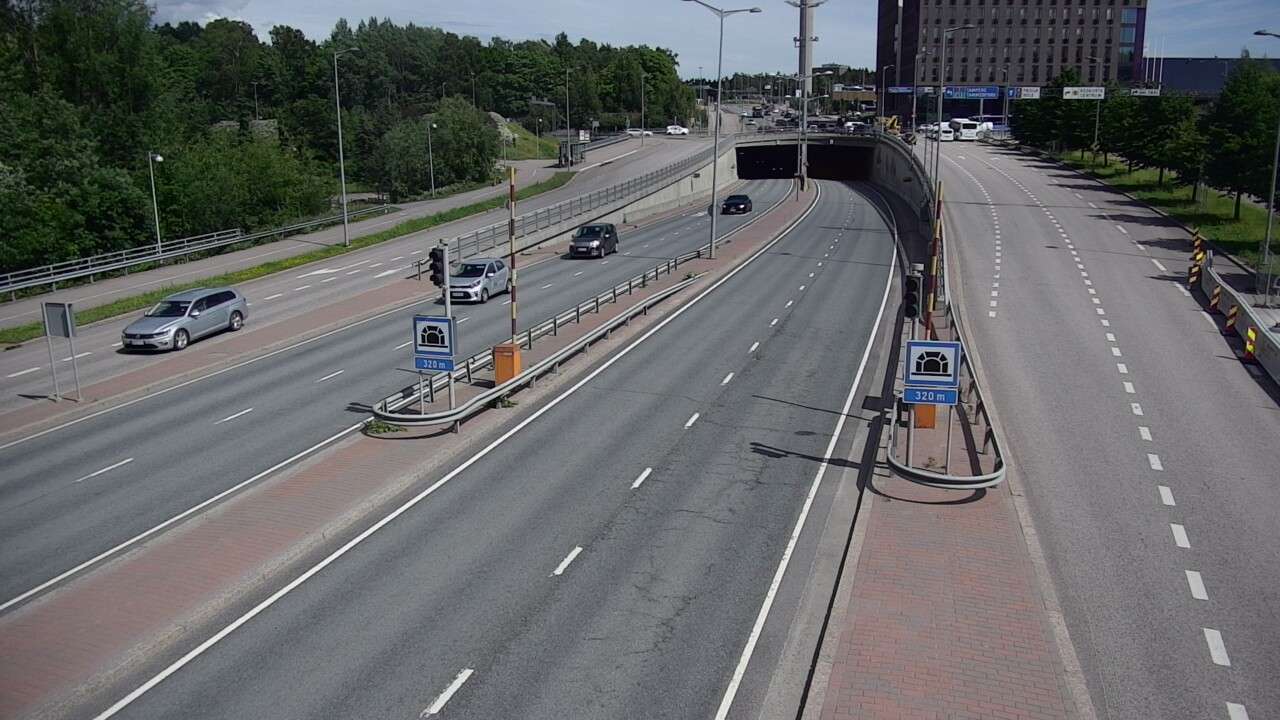 Kelikamerat Kuva Tie 100 Helsinki Hakamäentie, Kivihaan tunneli, länsi, Helsinki, Uusimaa