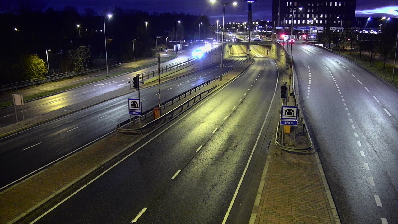 Kelikamerat Kuva Tie 100 Helsinki Hakamäentie, Kivihaan tunneli, länsi, Helsinki, Uusimaa