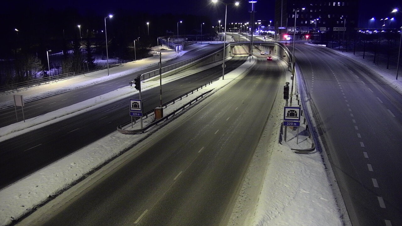 Kelikamerat Kuva Tie 100 Helsinki Hakamäentie, Kivihaan tunneli, länsi, Helsinki, Uusimaa