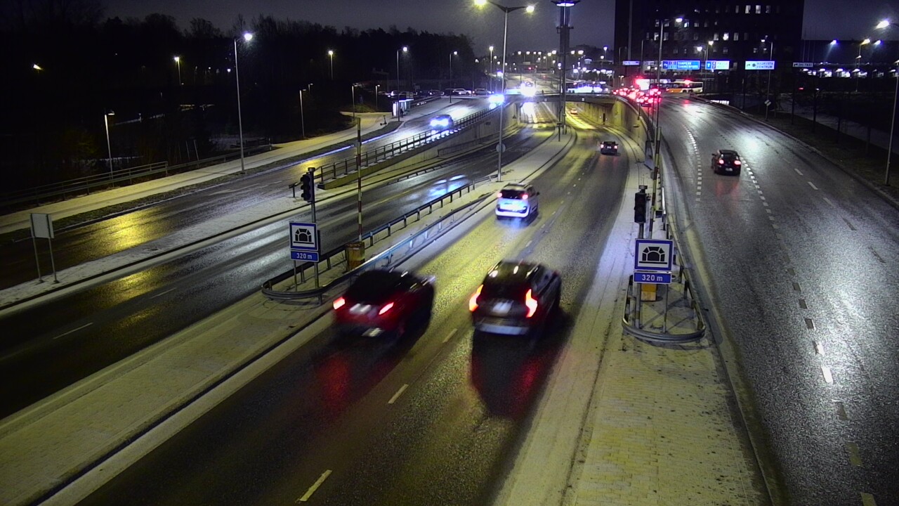 Kelikamerat Kuva Tie 100 Helsinki Hakamäentie, Kivihaan tunneli, länsi, Helsinki, Uusimaa