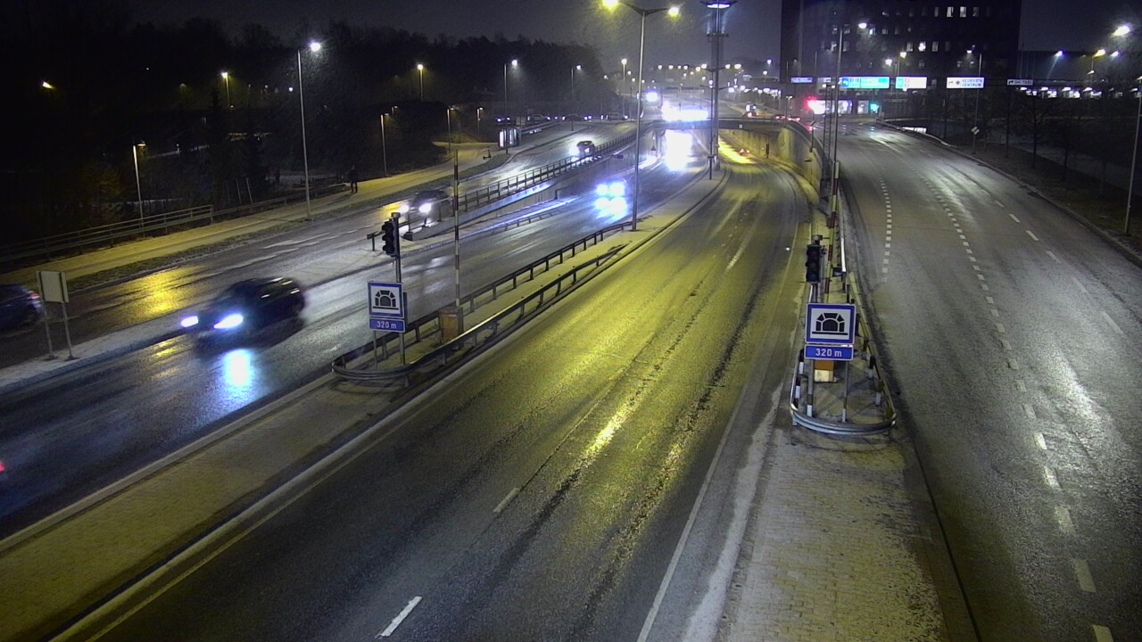 Kelikamerat Kuva Tie 100 Helsinki Hakamäentie, Kivihaan tunneli, länsi, Helsinki, Uusimaa