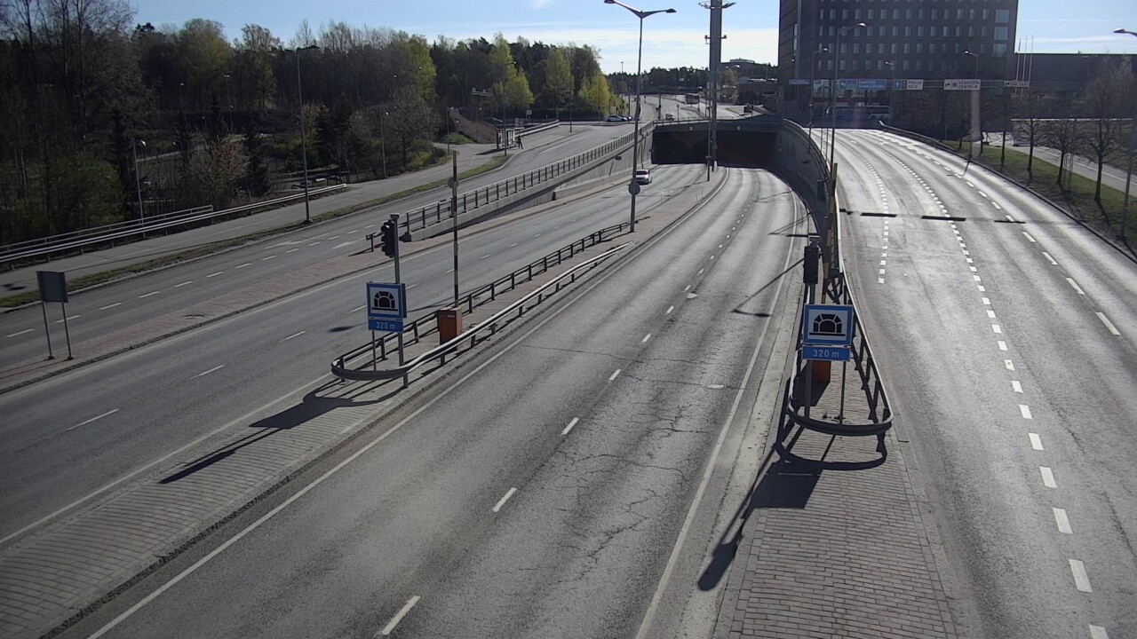 Kelikamerat Kuva Tie 100 Helsinki Hakamäentie, Kivihaan tunneli, länsi, Helsinki, Uusimaa