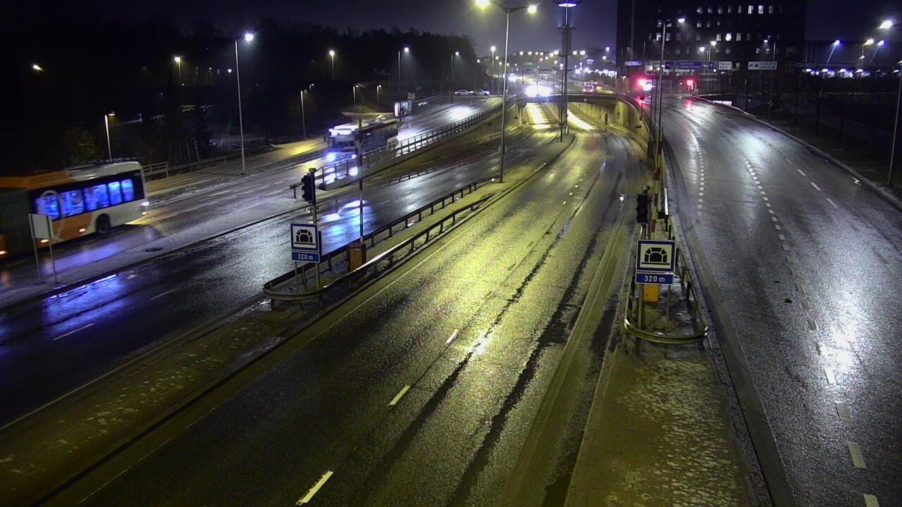 Kelikamerat Kuva Tie 100 Helsinki Hakamäentie, Kivihaan tunneli, länsi, Helsinki, Uusimaa