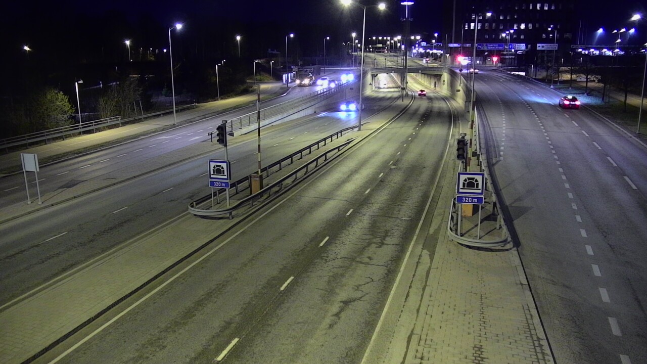 Kelikamerat Kuva Tie 100 Helsinki Hakamäentie, Kivihaan tunneli, länsi, Helsinki, Uusimaa