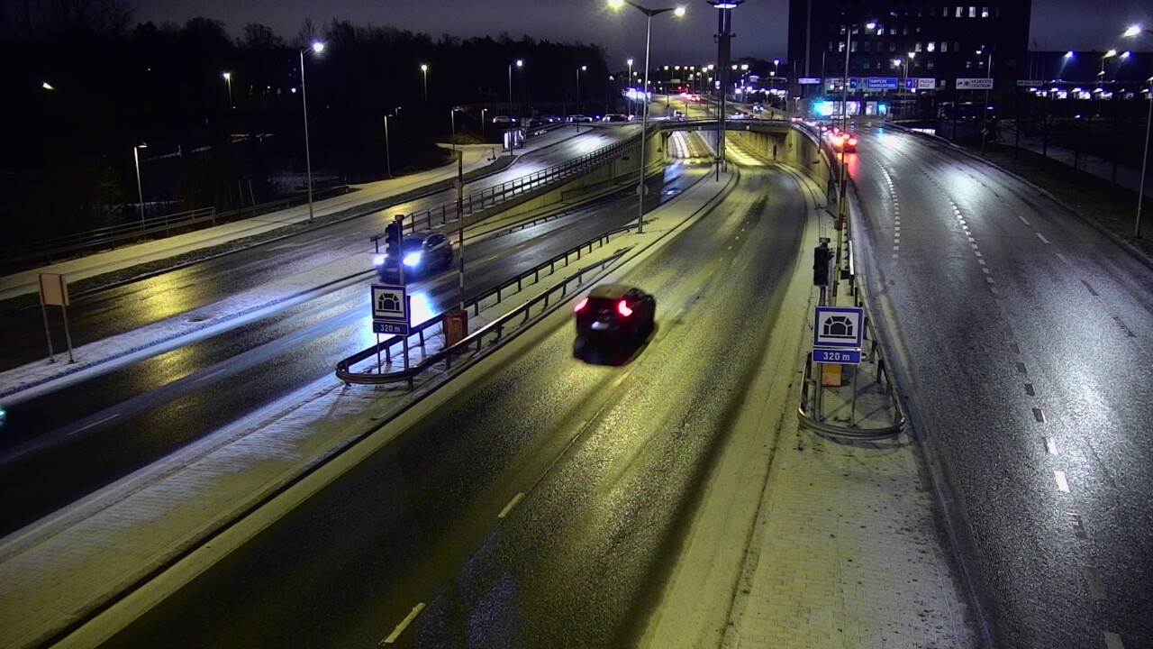 Kelikamerat Kuva Tie 100 Helsinki Hakamäentie, Kivihaan tunneli, länsi, Helsinki, Uusimaa