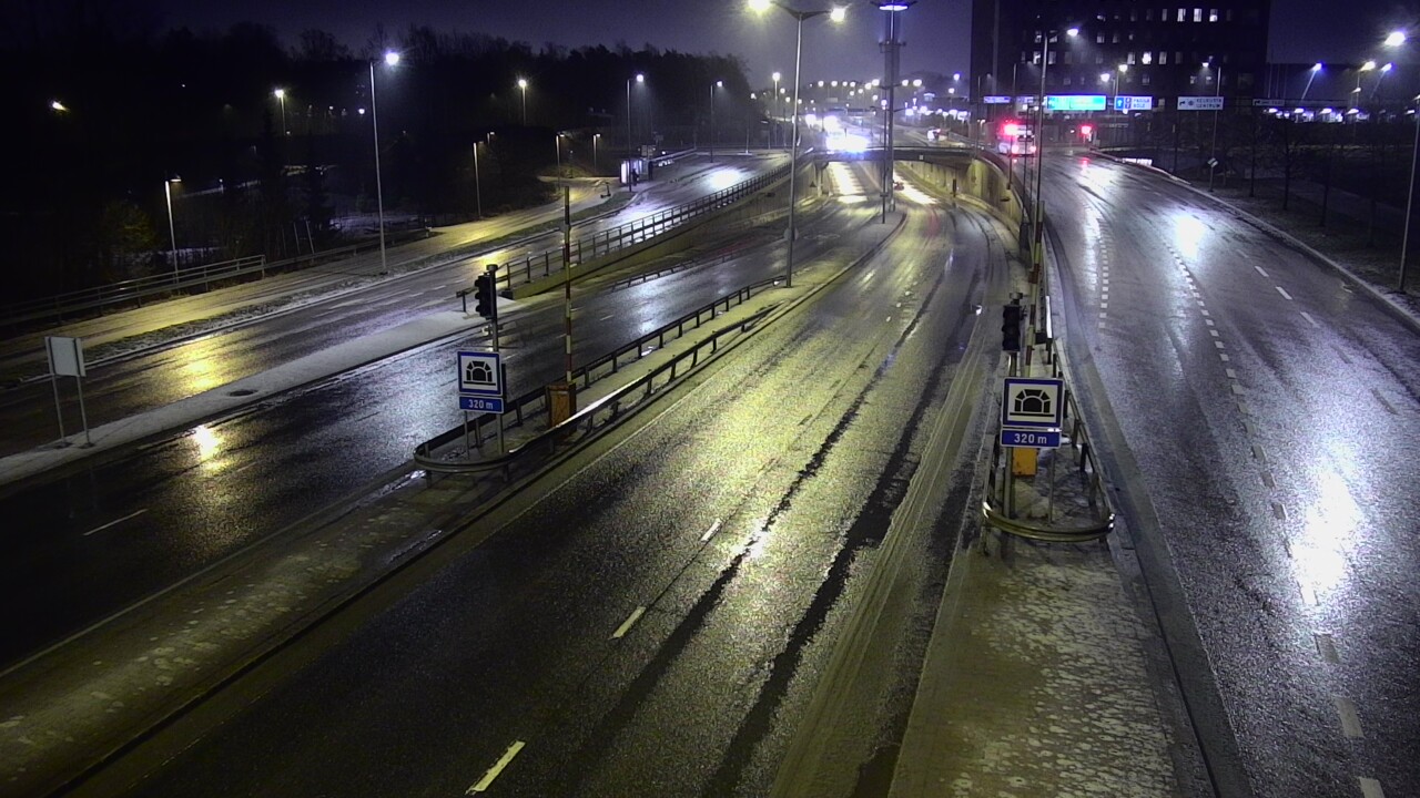 Kelikamerat Kuva Tie 100 Helsinki Hakamäentie, Kivihaan tunneli, länsi, Helsinki, Uusimaa